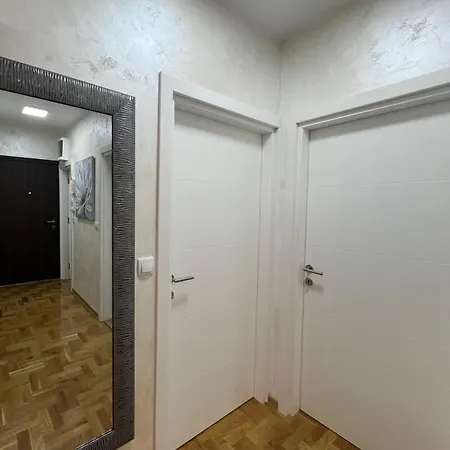 Stan Na Dan, Beograd-zarkovo